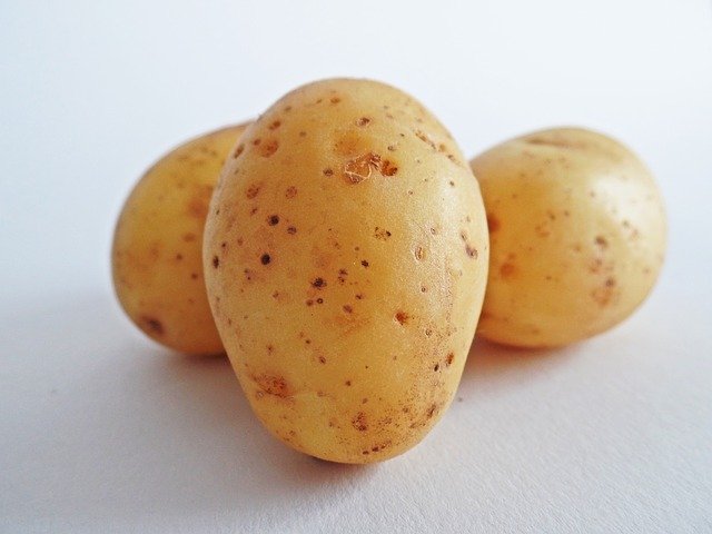 tři brambory.jpg